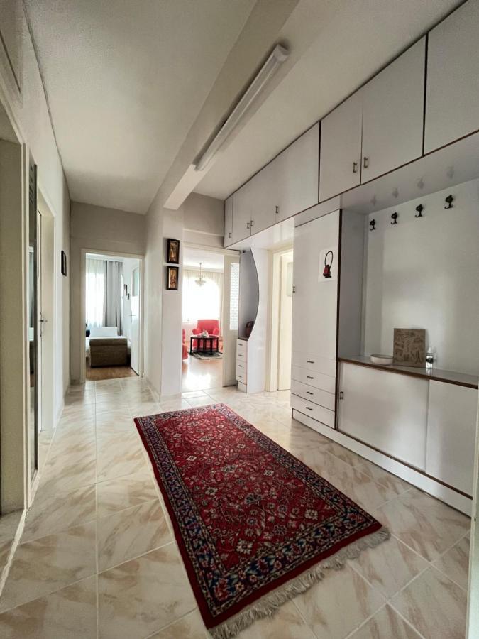 Large And Simple Family House In Antalya Center Apartamento Exterior foto